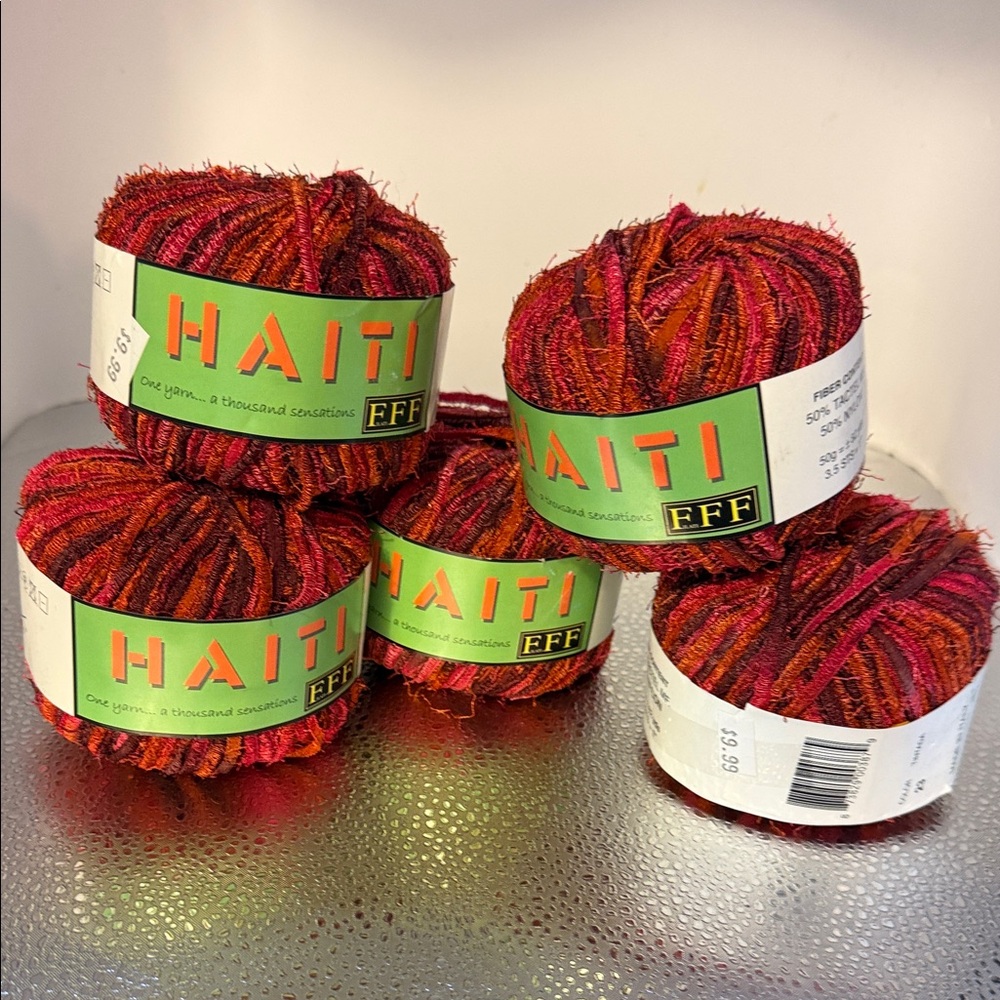 Yarn 5 Balls Red Multitone Fiber Art Yarn for Home Projects
